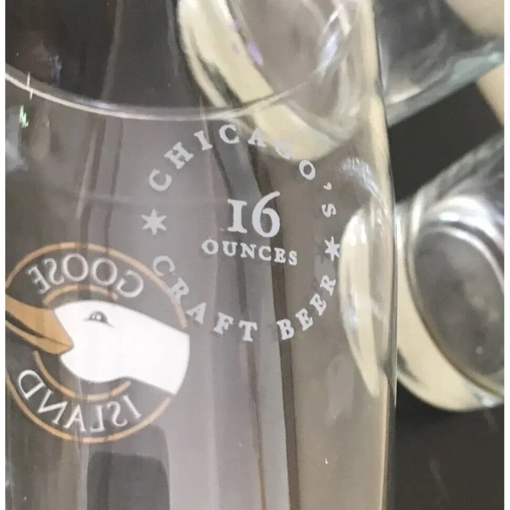 Goose Island Beer Company  16 oz Pint Beer Glasses set of‎ 4
